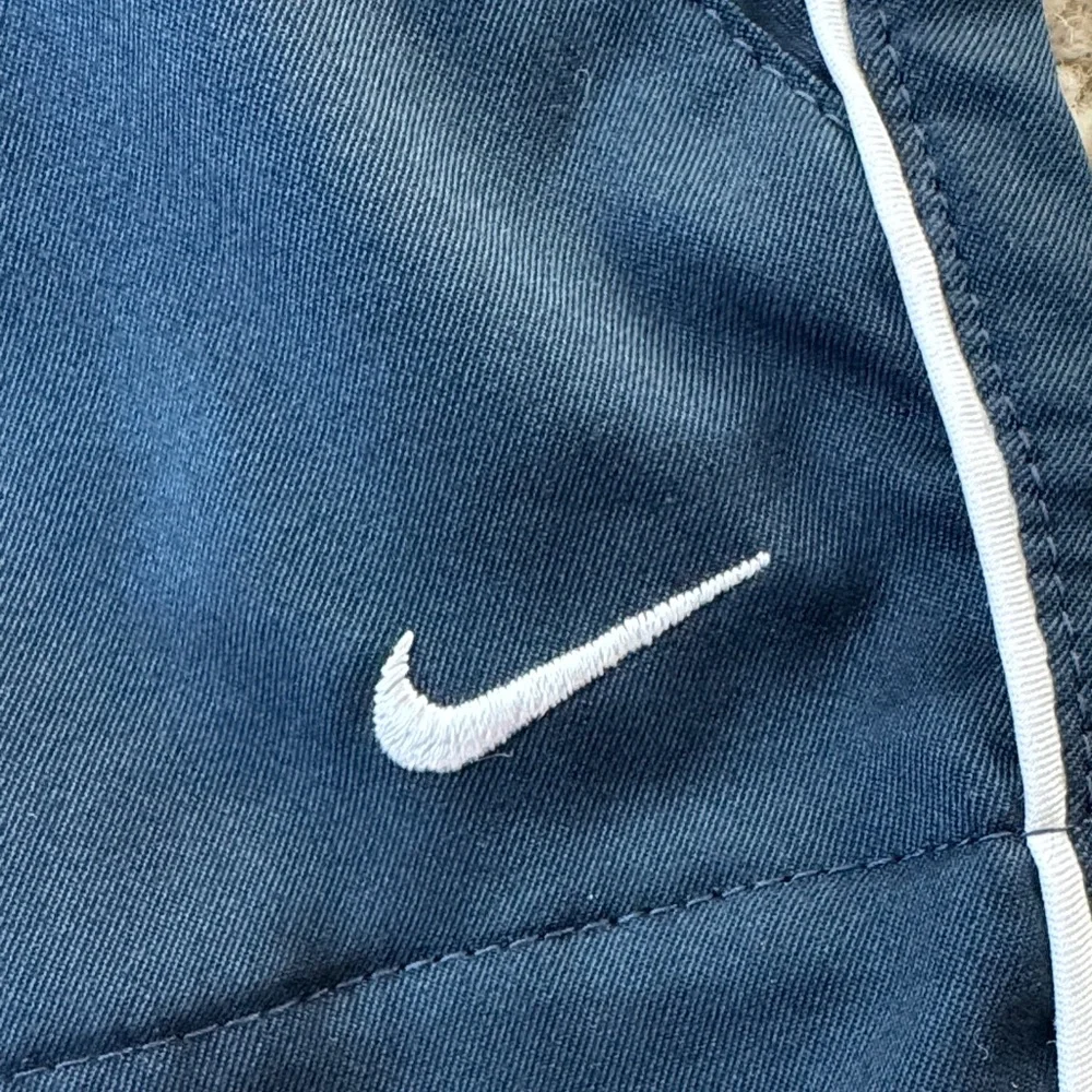 Nike contrast #golfshorts
